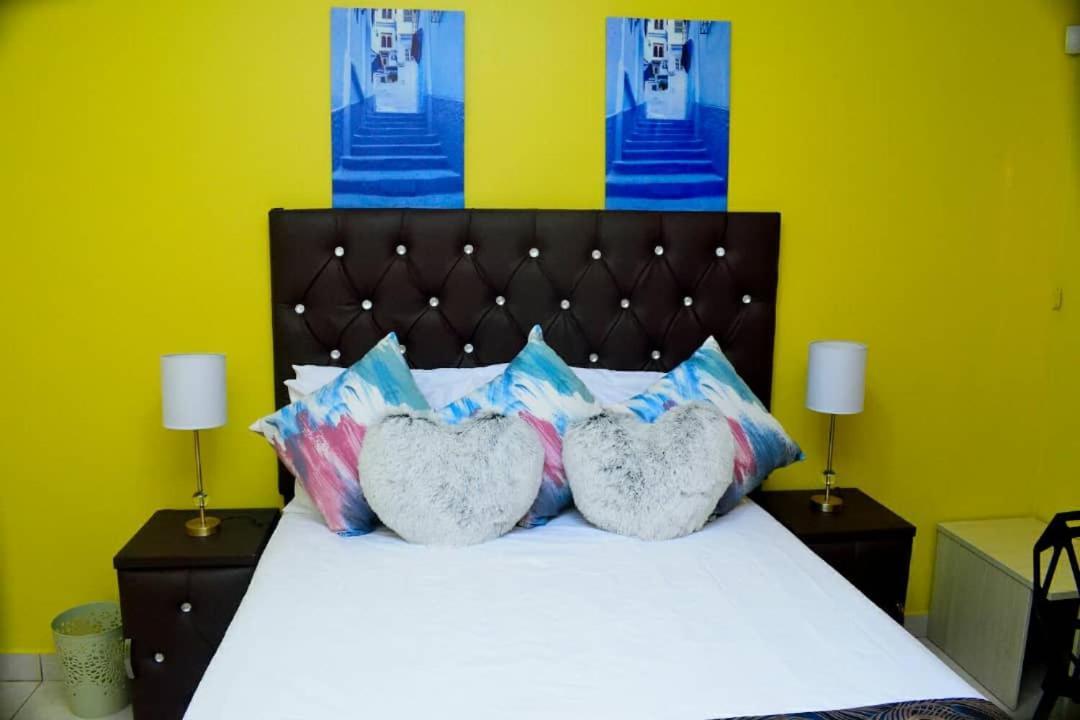 Mathlyn Guesthouse Габороне Екстер'єр фото